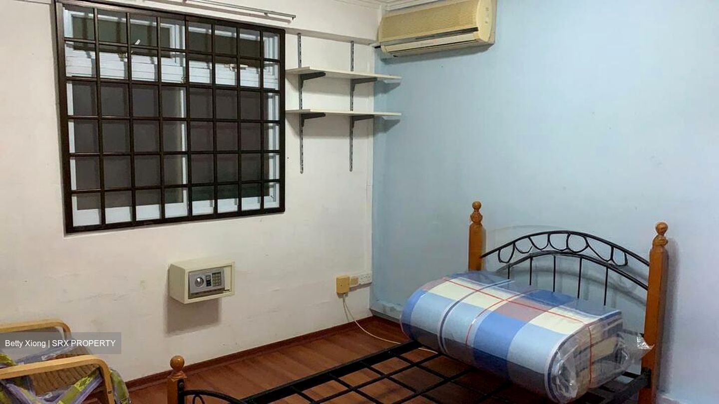 Blk 18 Bedok South Road (Bedok), HDB 3 Rooms #532559791